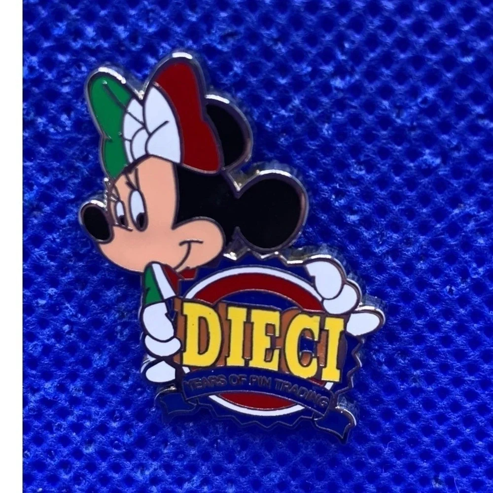 RARE Minnie Mouse Pin With Purchase Disney Pin 10th Anniversary Trading 2009